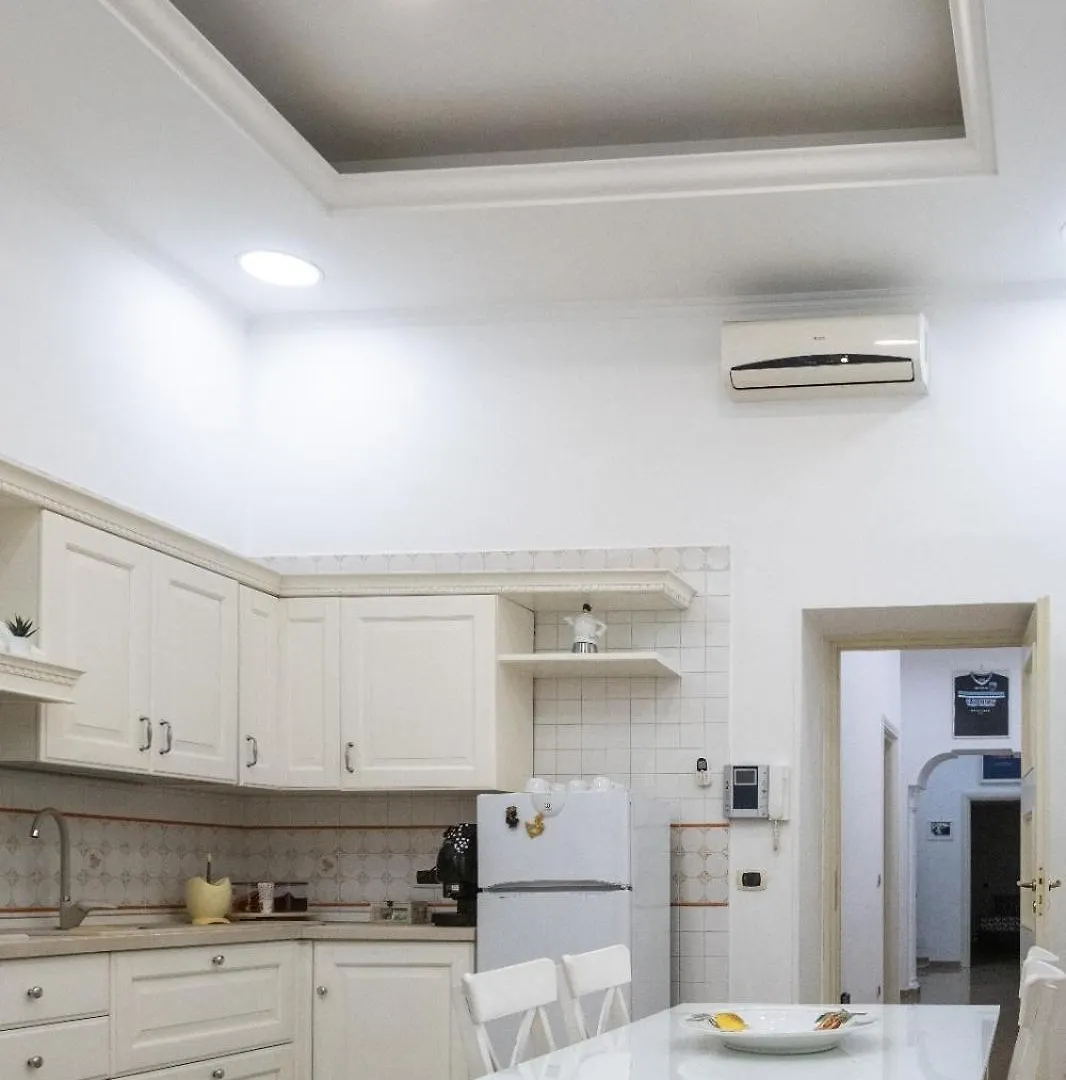 Casa Montecalvario Apartment Naples